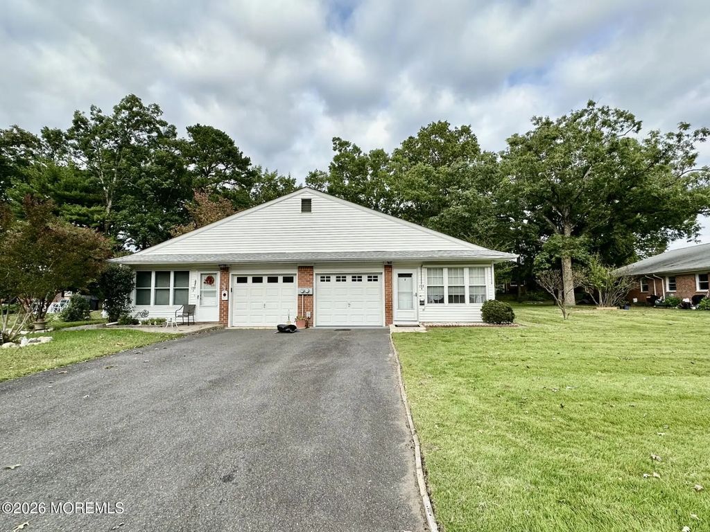 133 B Azalea Drive, Whiting