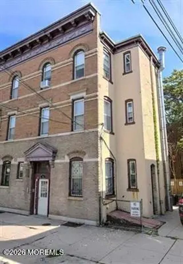 1138 Summit Avenue 1, Jersey City