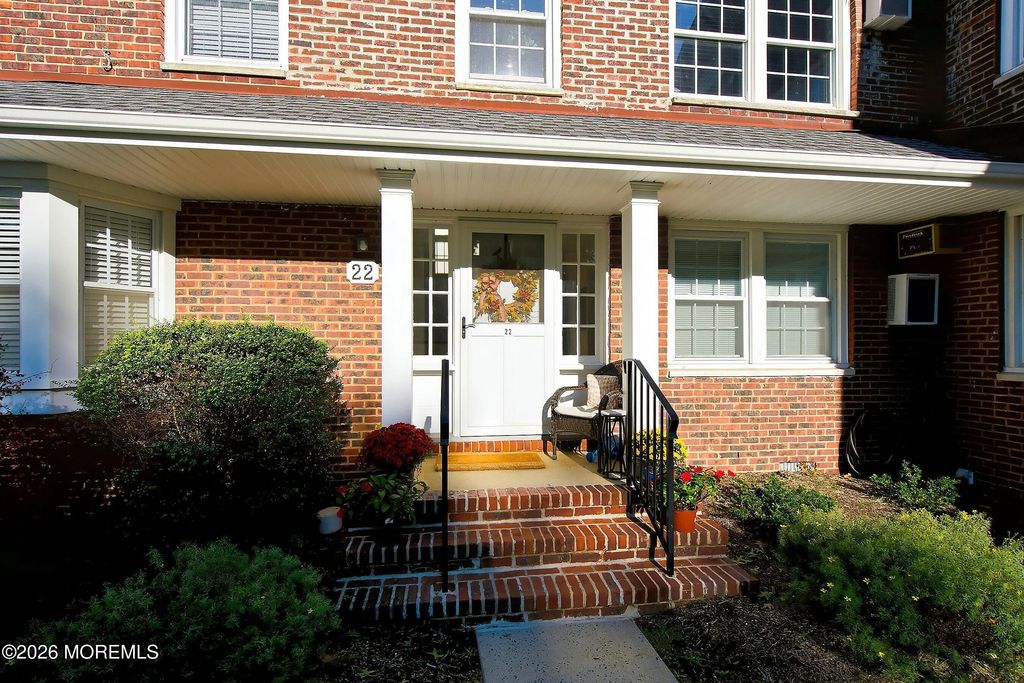 22 Pinckney Road D, Red Bank