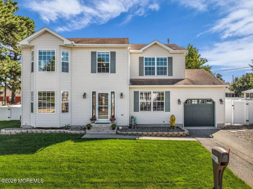 1501 Mermaid Avenue, Beachwood