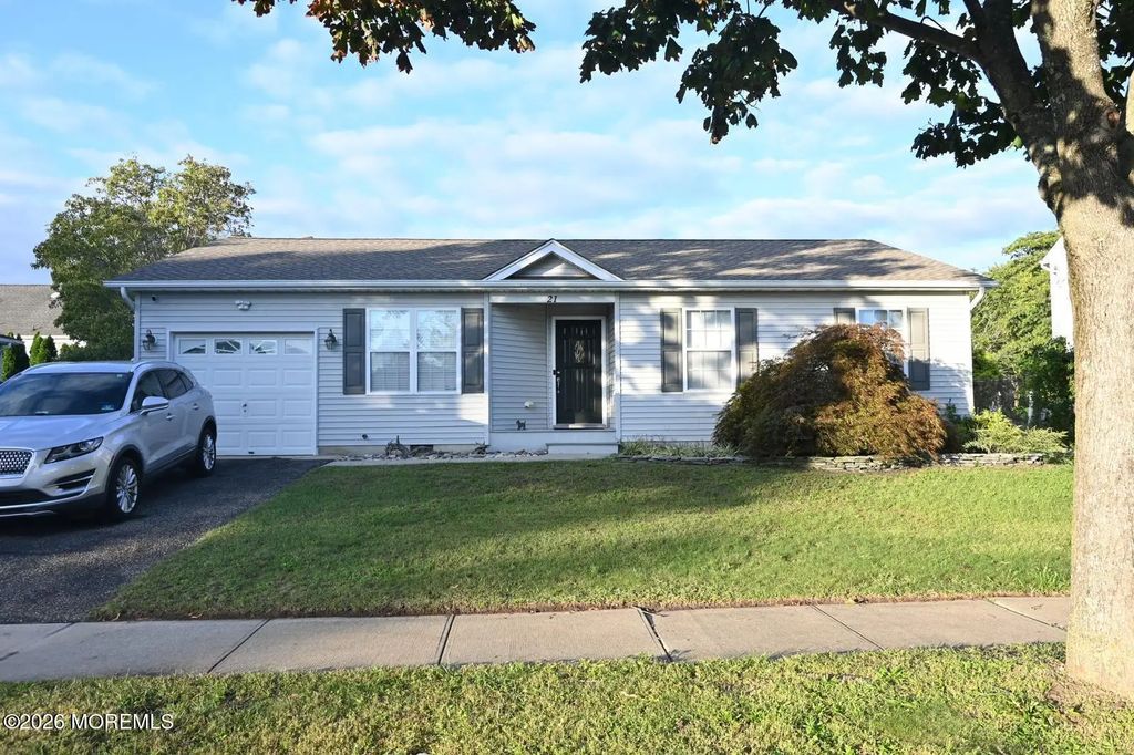 21 Pohatcong Avenue, Waretown
