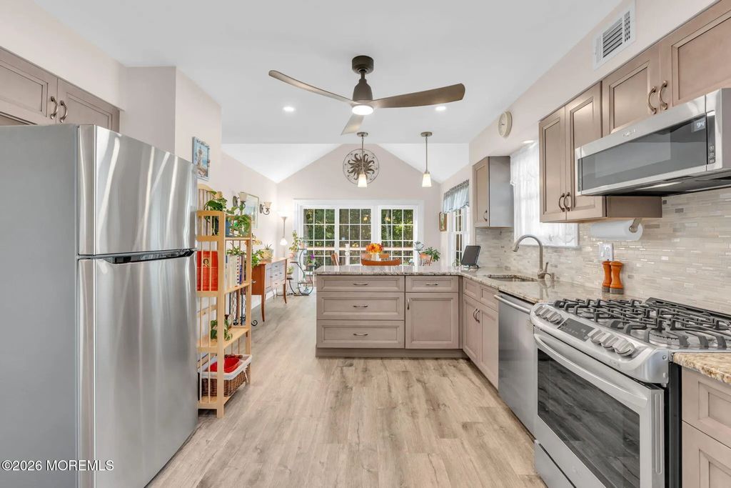 2345 Mount Hood Lane, Toms River