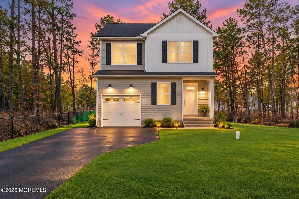 408 Cumberland Avenue, Bayville