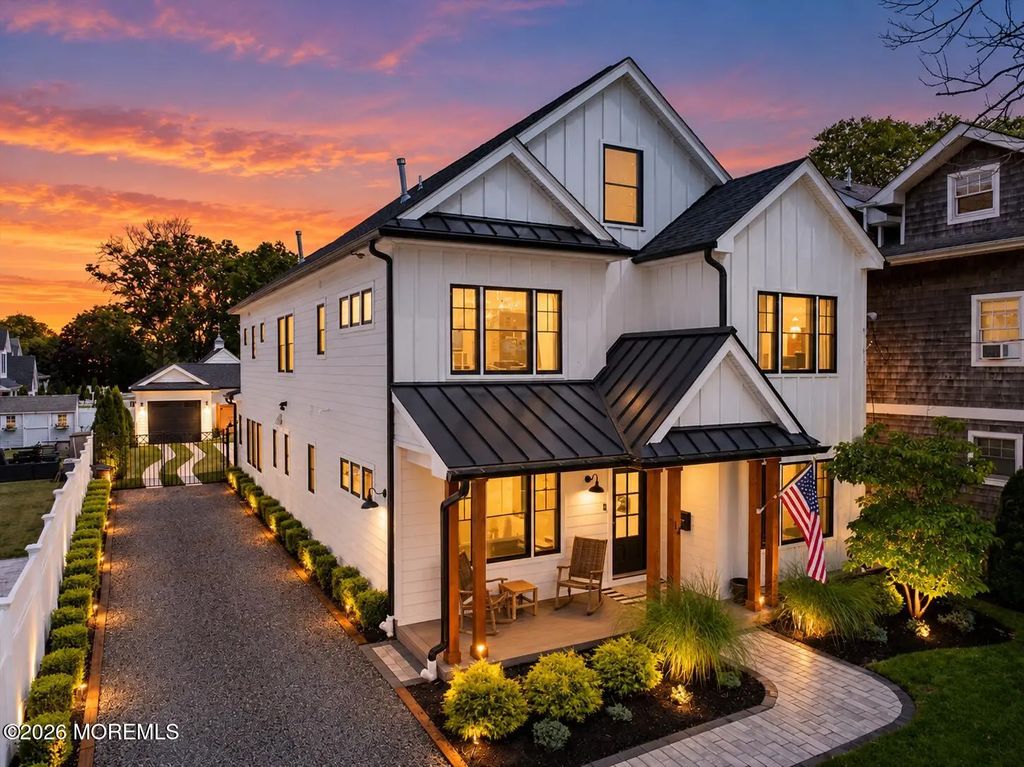 14 Wyckoff Avenue, Manasquan