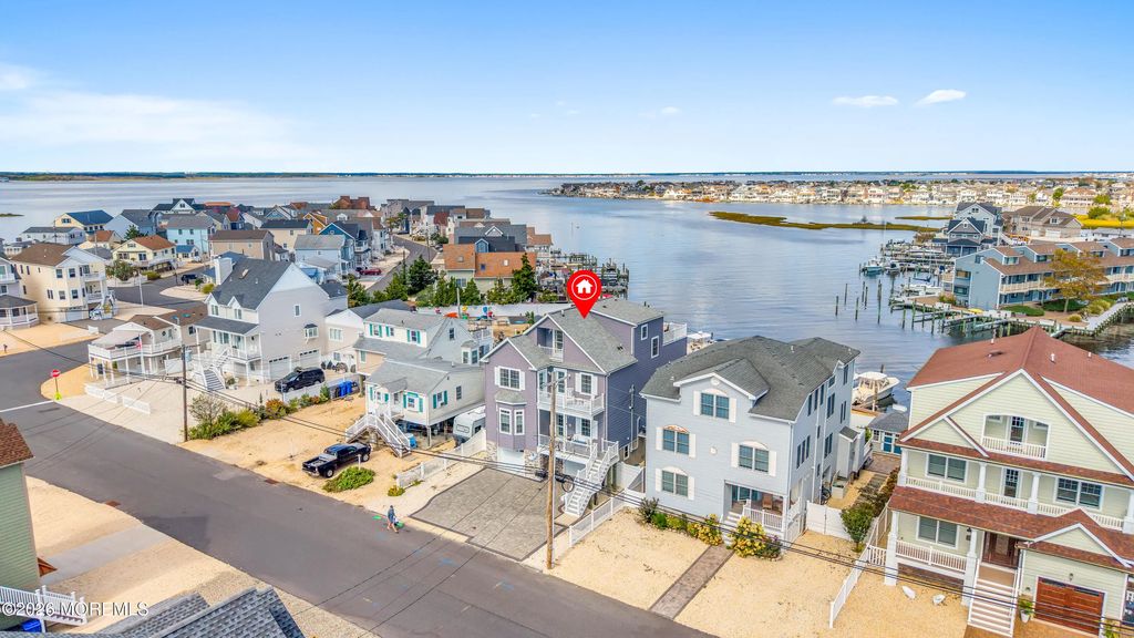 412 6th Avenue, Ortley Beach