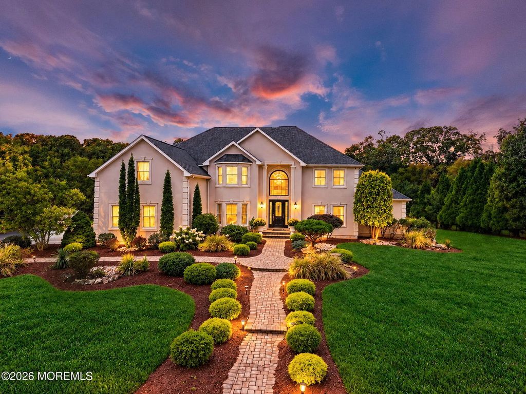 14 Diamond Hill Road, Marlboro