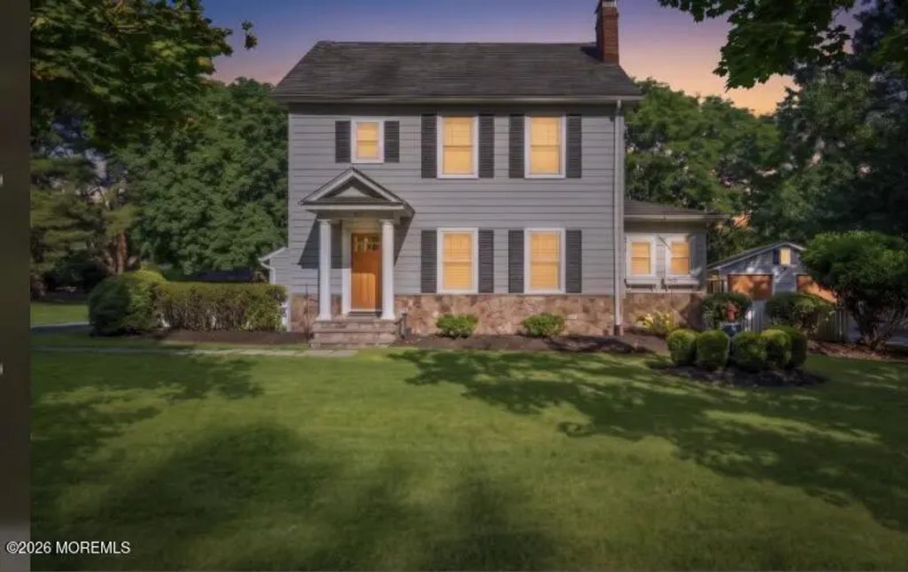 102 Middletown Road, Holmdel