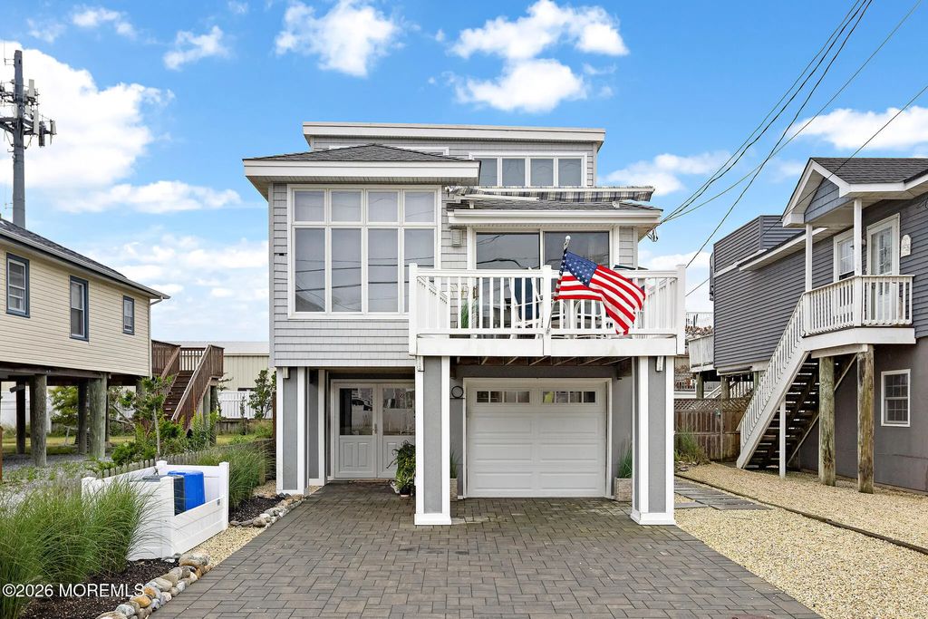 30 W Winifred Avenue, Long Beach Twp