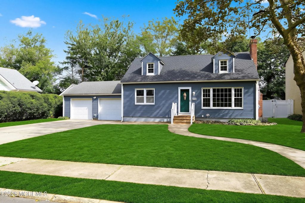 9 Hedge Street, Toms River
