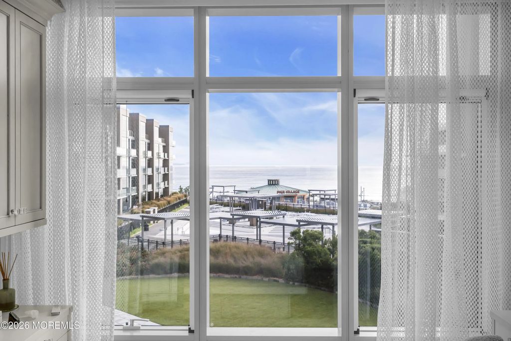 30 Melrose Terrace 416, Long Branch