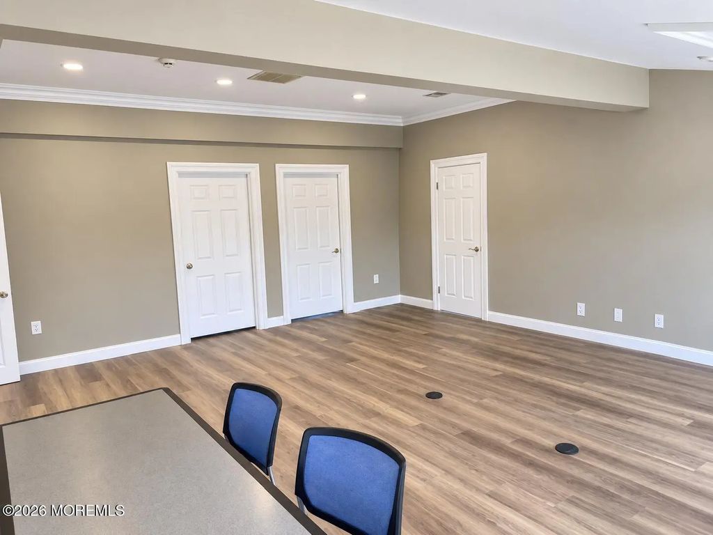 899 State Route 34 Upper Level, Matawan