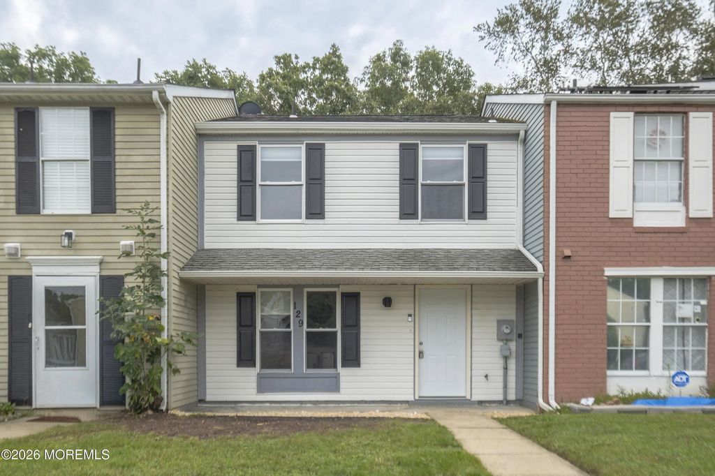 129 Villa Knoll Court, Sicklerville