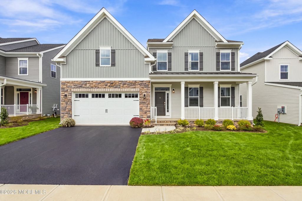 55 Mitchell Court, Manalapan