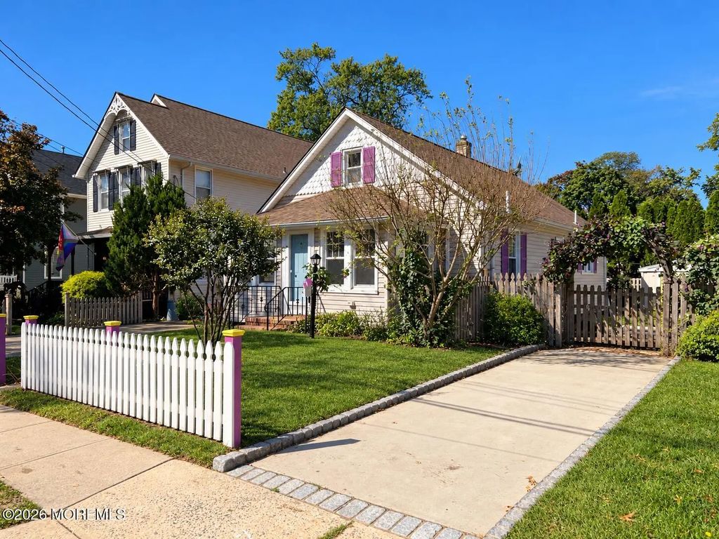 36 Tower Hill Avenue, Red Bank