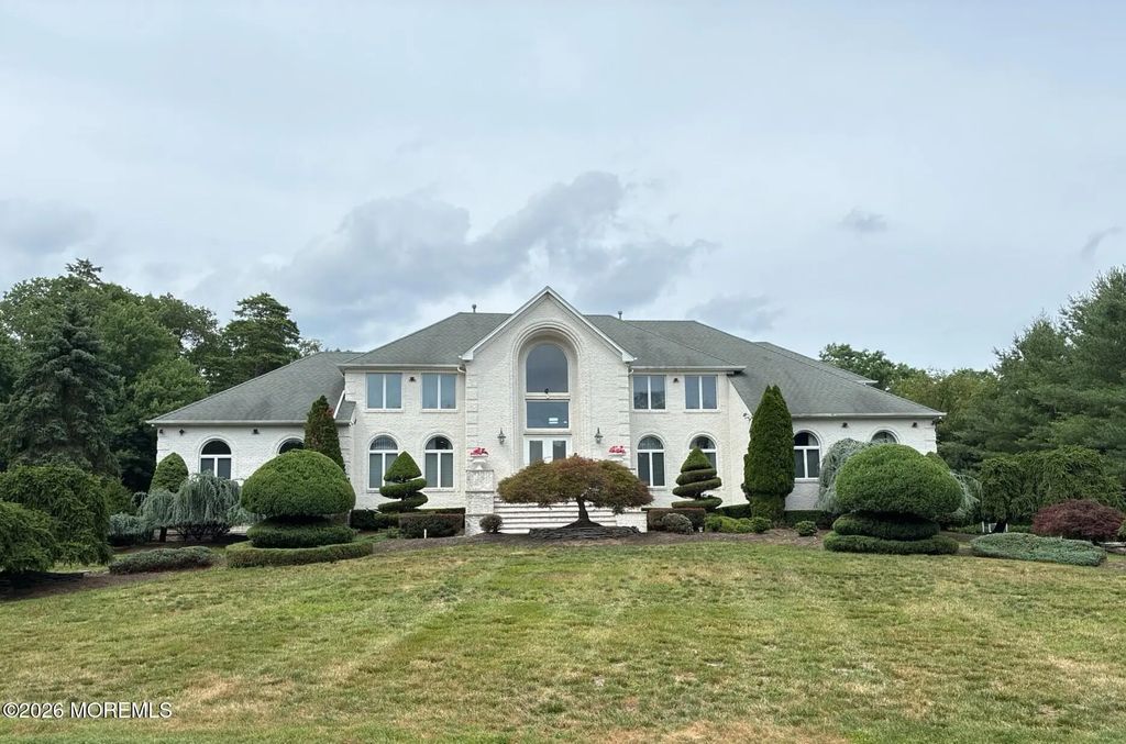 12 Black Walnut Way, Marlboro