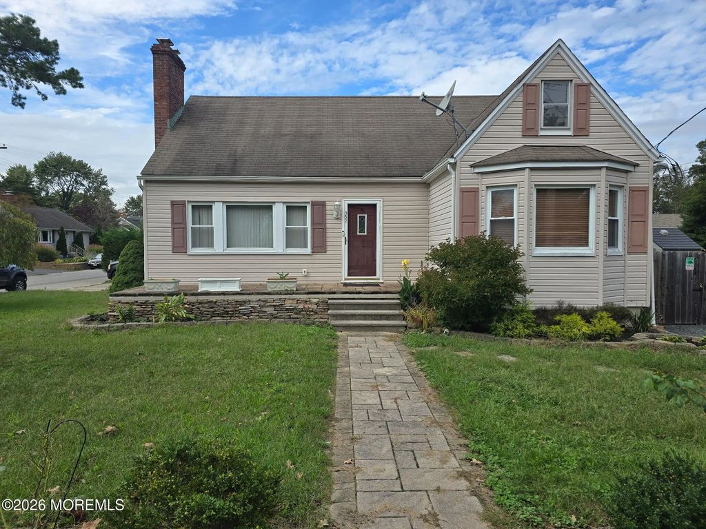 352 Anchor Avenue, Beachwood