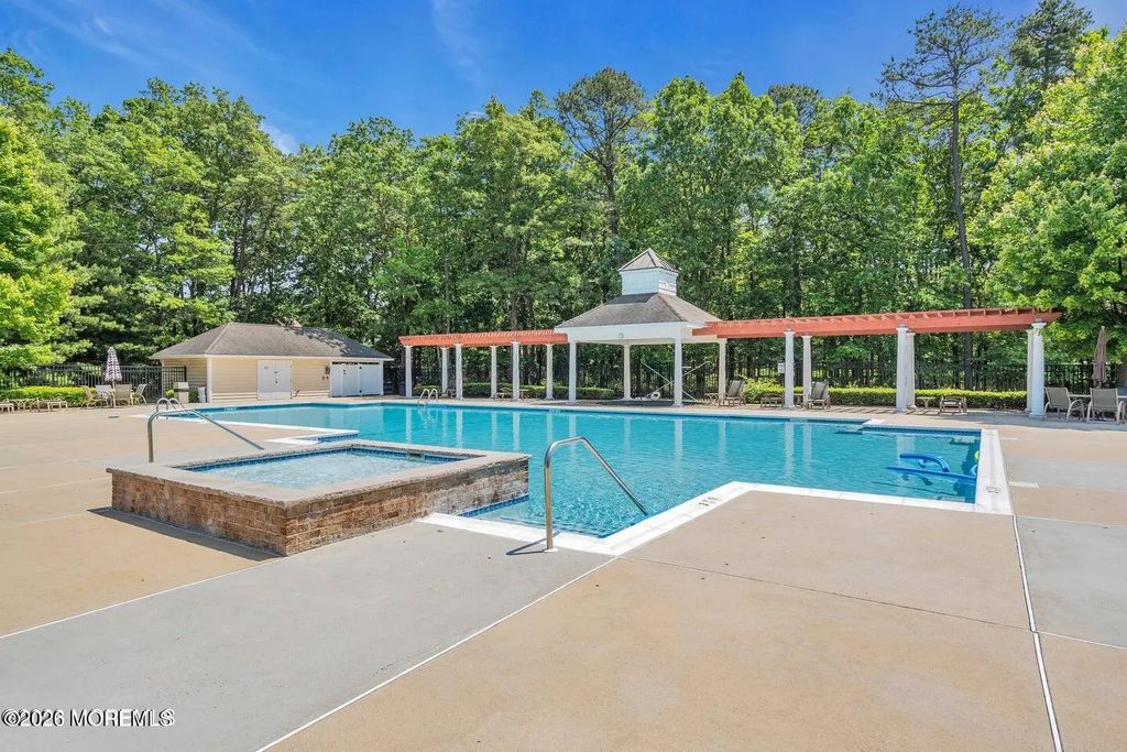 624 Sophee Lane, Lakewood