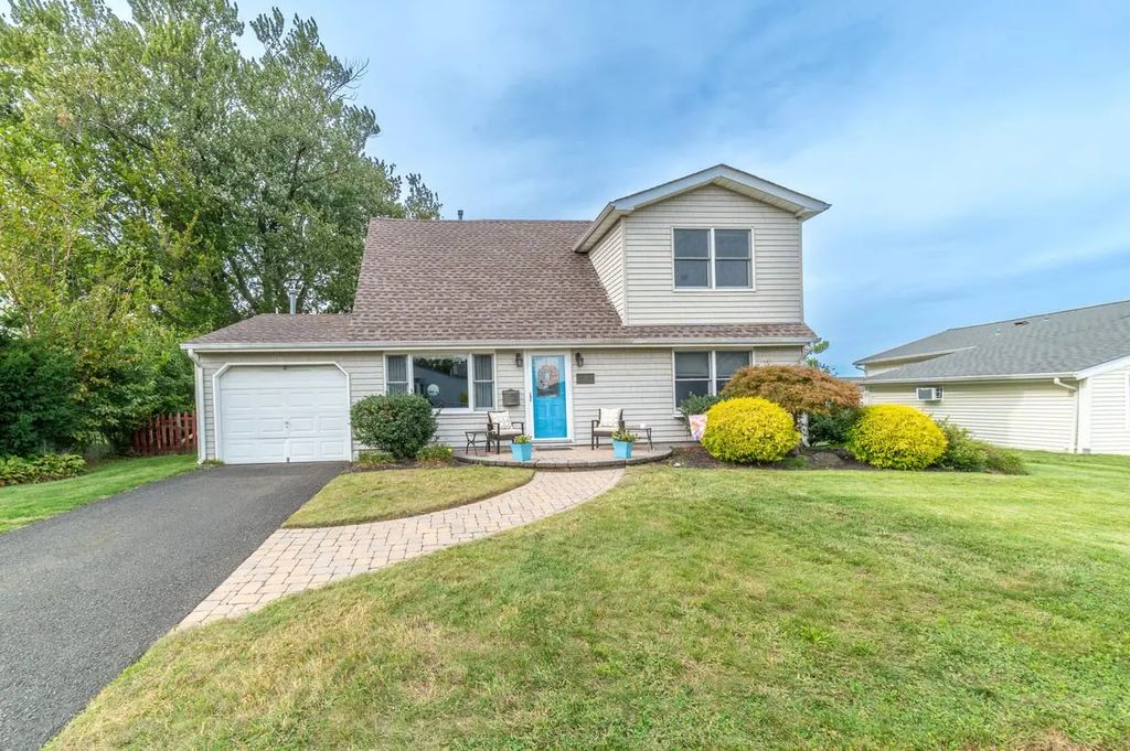 75 Boulevard W, Keyport