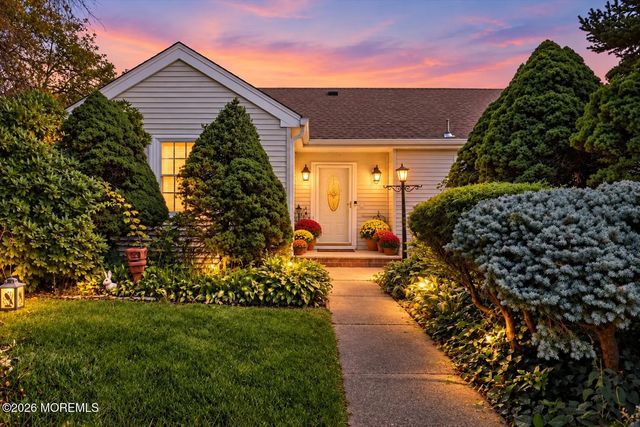 36 Dag Hammarskjold Boulevard, Freehold