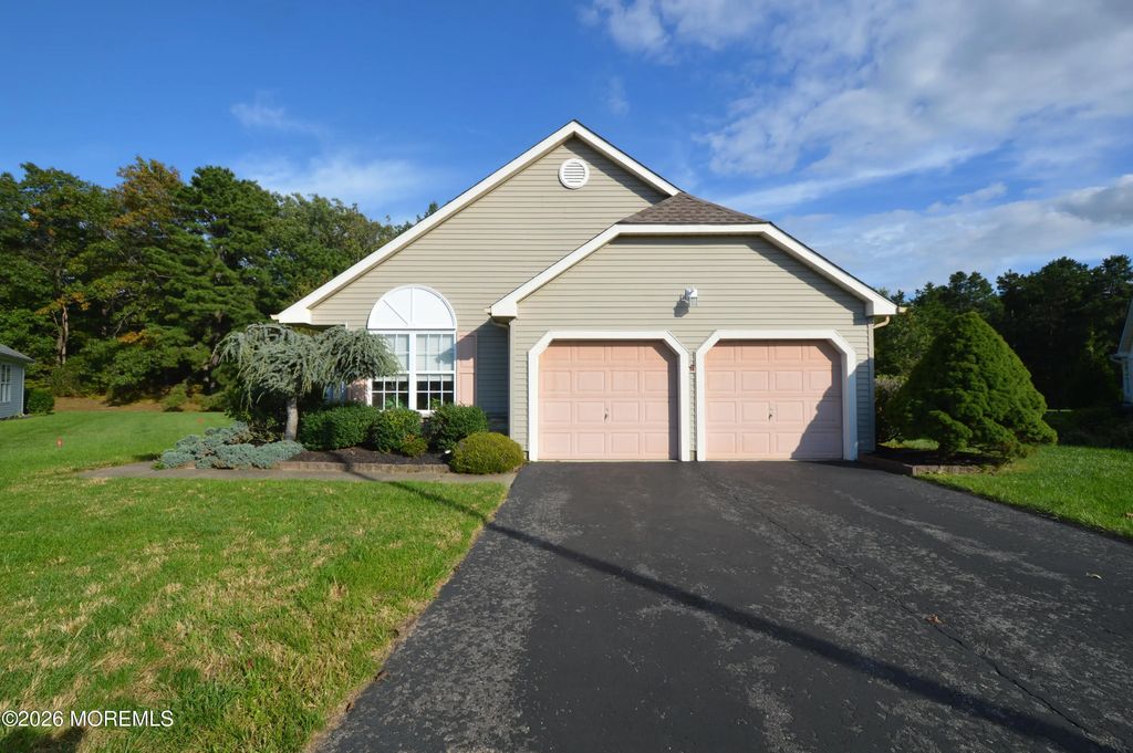 2294 Logan Court, Toms River