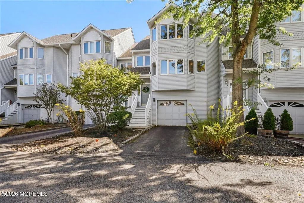 375 Begonia Court 3705, Toms River