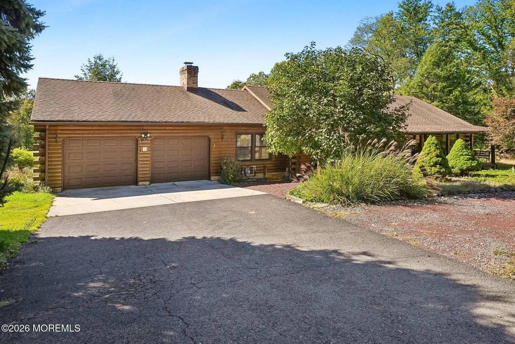 9 Eleanor Lane, Roosevelt
