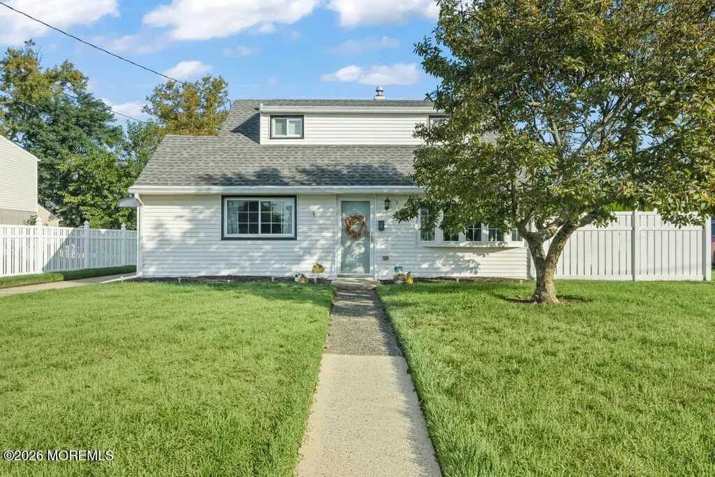9 Nimitz Place, Sayreville