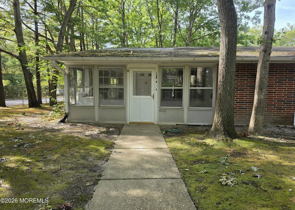 139a Farrington Court, Lakewood