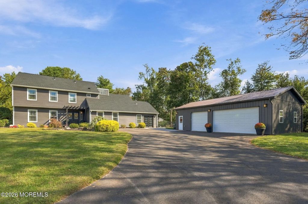 5 Patterson Drive, Freehold
