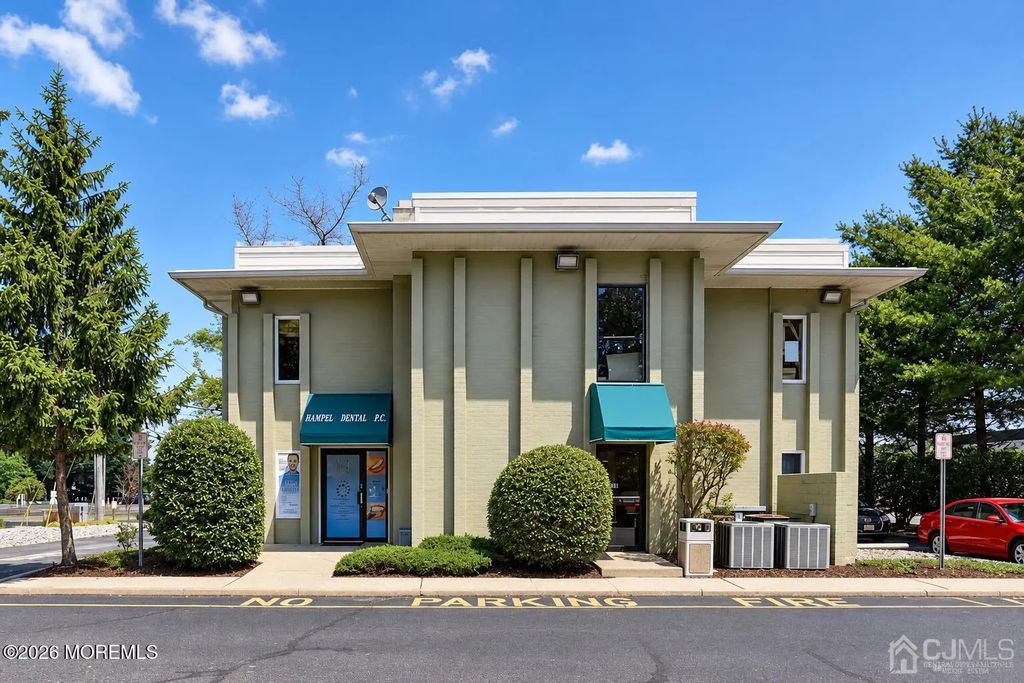 2515 Highway 516, Old Bridge