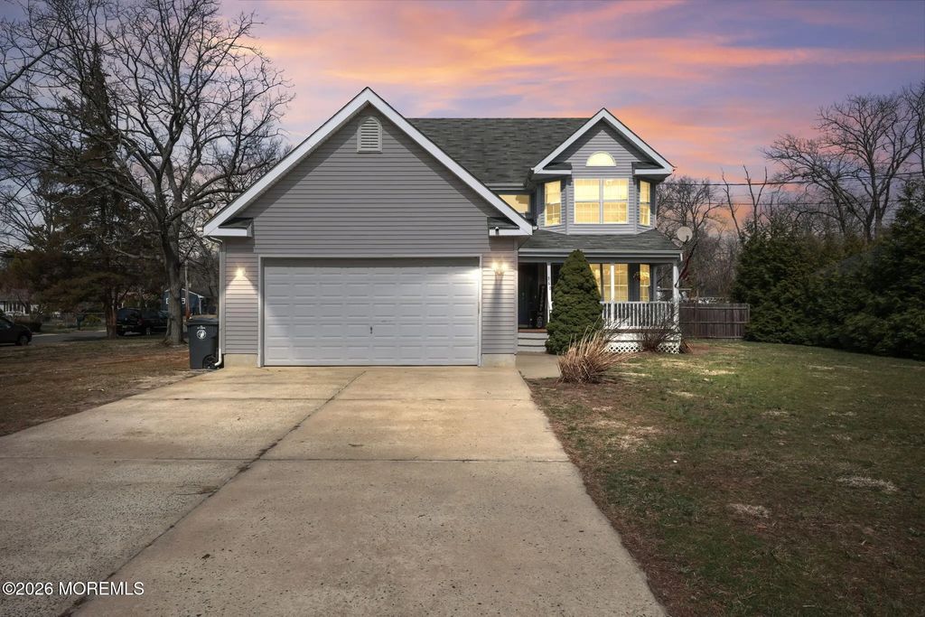 360 River Terrace, Toms River