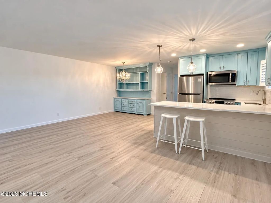 21 Wharfside Drive, Monmouth Beach