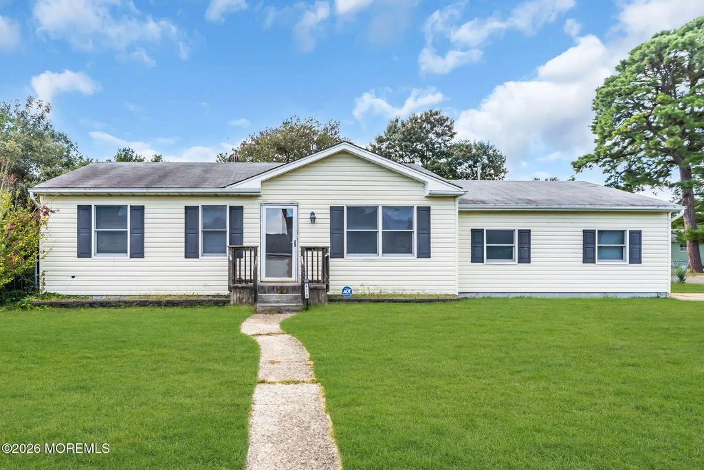 470 Barnacle Road, Forked River