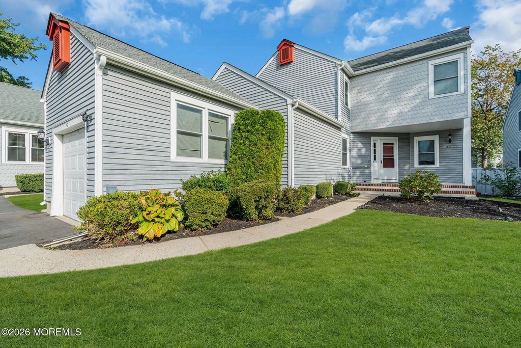 67 Claridge Court 152, Toms River