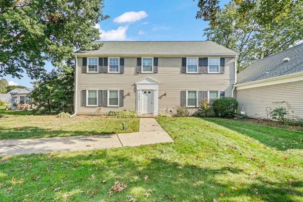 191 Malden Lane N, Monroe