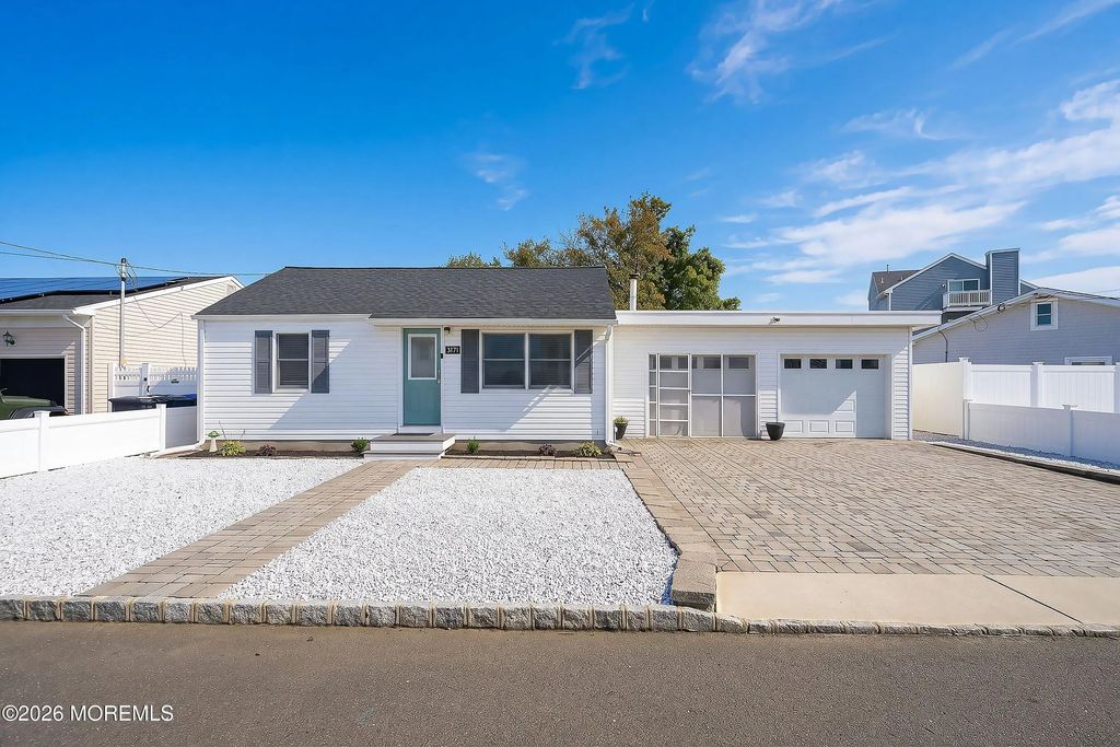 3171 Windsor Avenue, Toms River