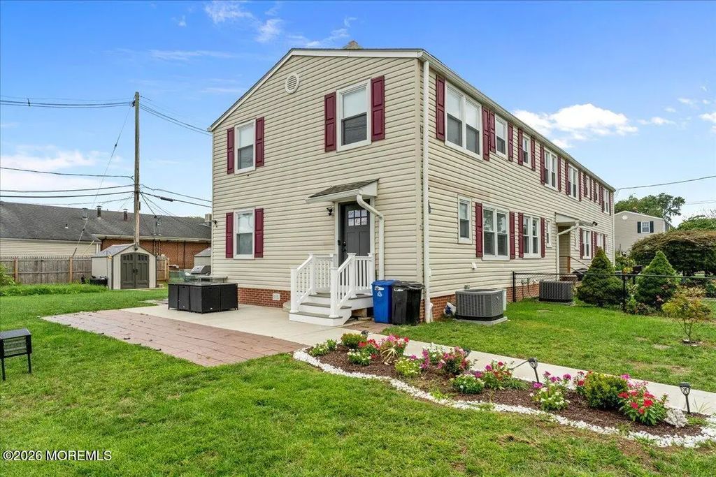 2 Barker Avenue, Shrewsbury Twp