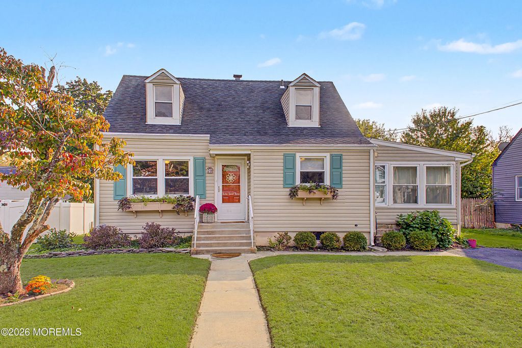39 Waldron Road, Allentown