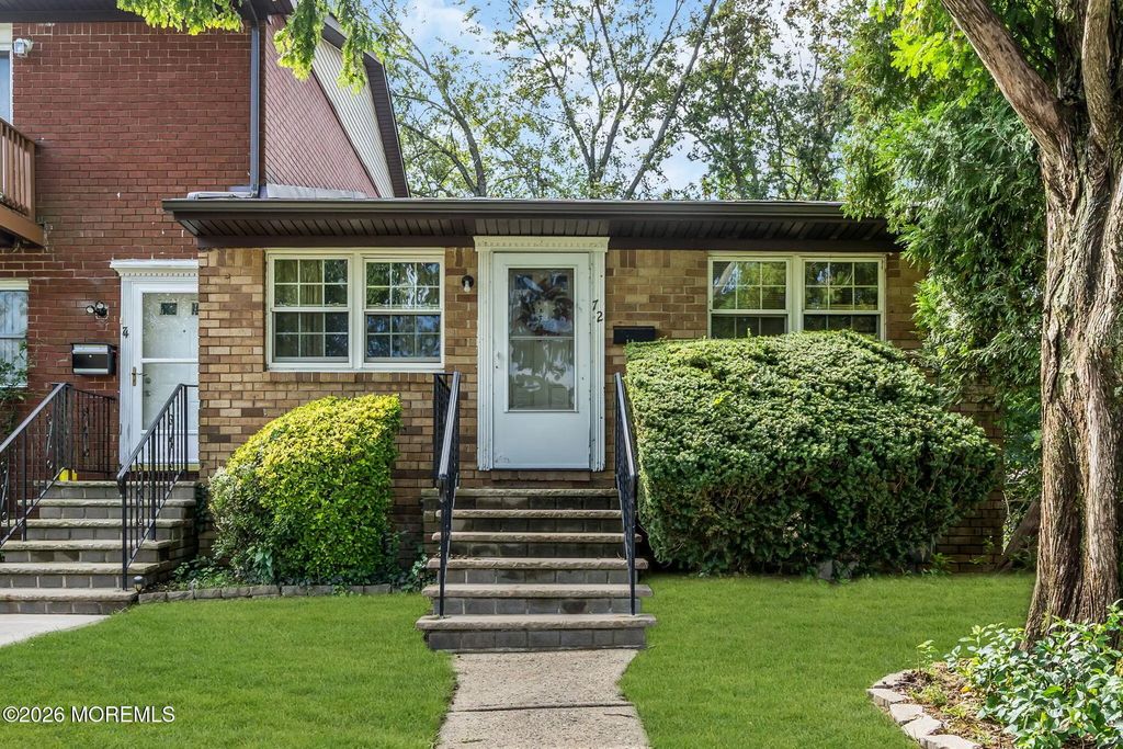 72 Belinda Court, Brick
