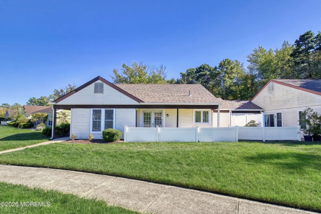 681a Huntington Drive, Manchester