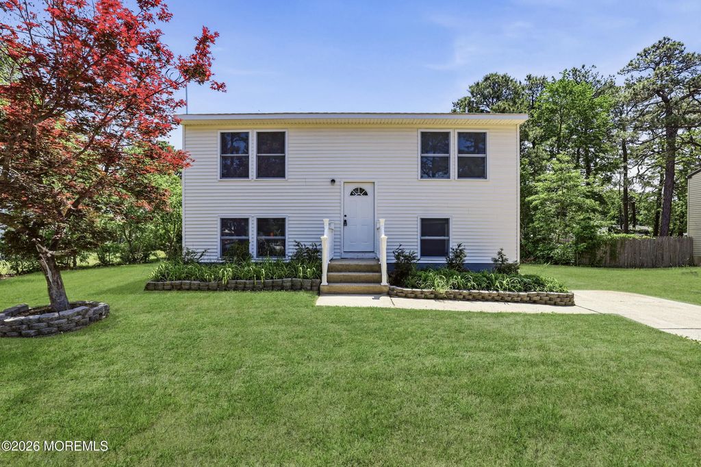 203 Seneca Trail, Browns Mills