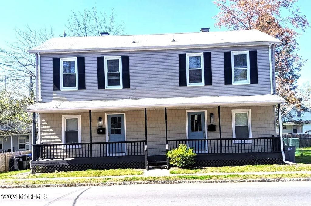 172 Main Street Apt A, East Brunswick