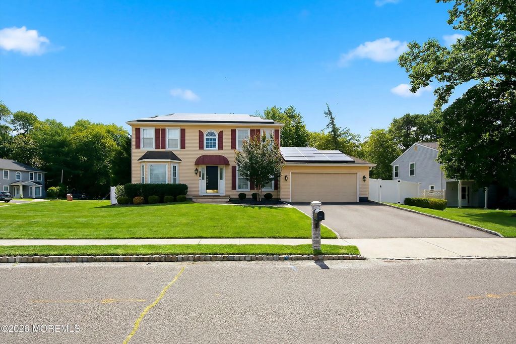 1 Cripple Creek Road, Howell