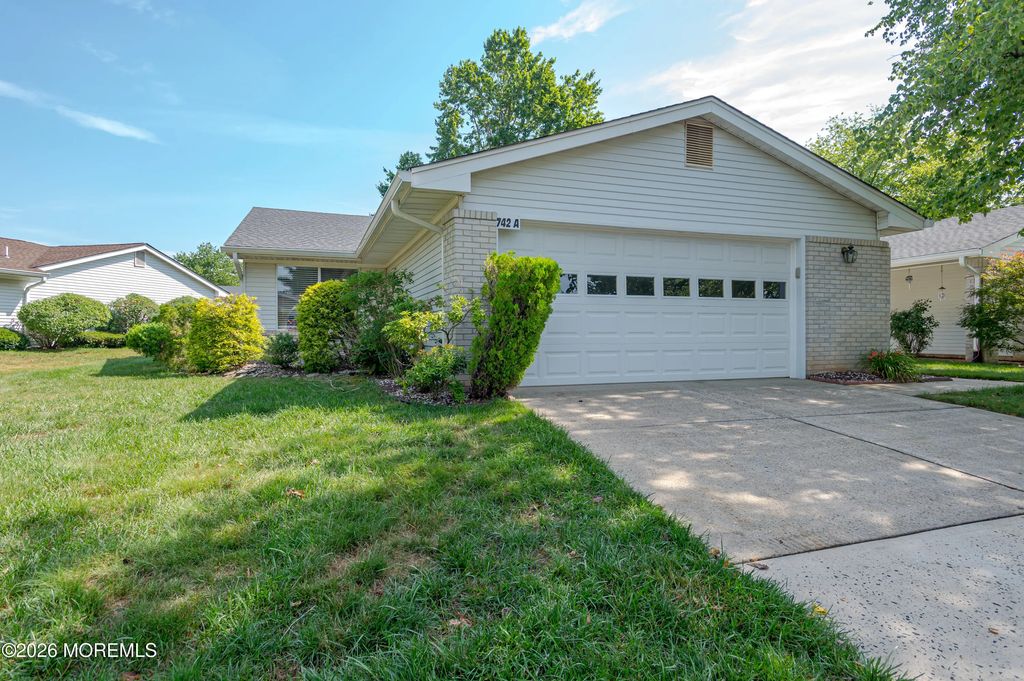 742a Pompton Road, Monroe