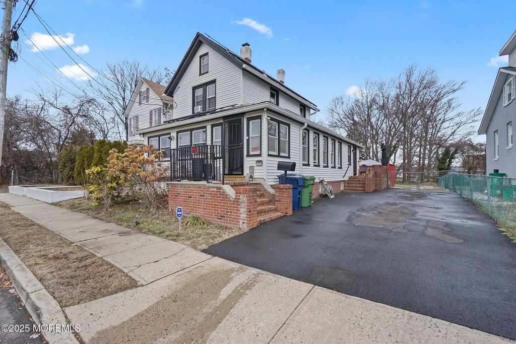 1952 Stratford Avenue, Neptune Township