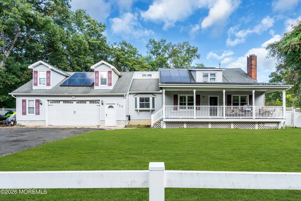 117 Driftway Road, Howell