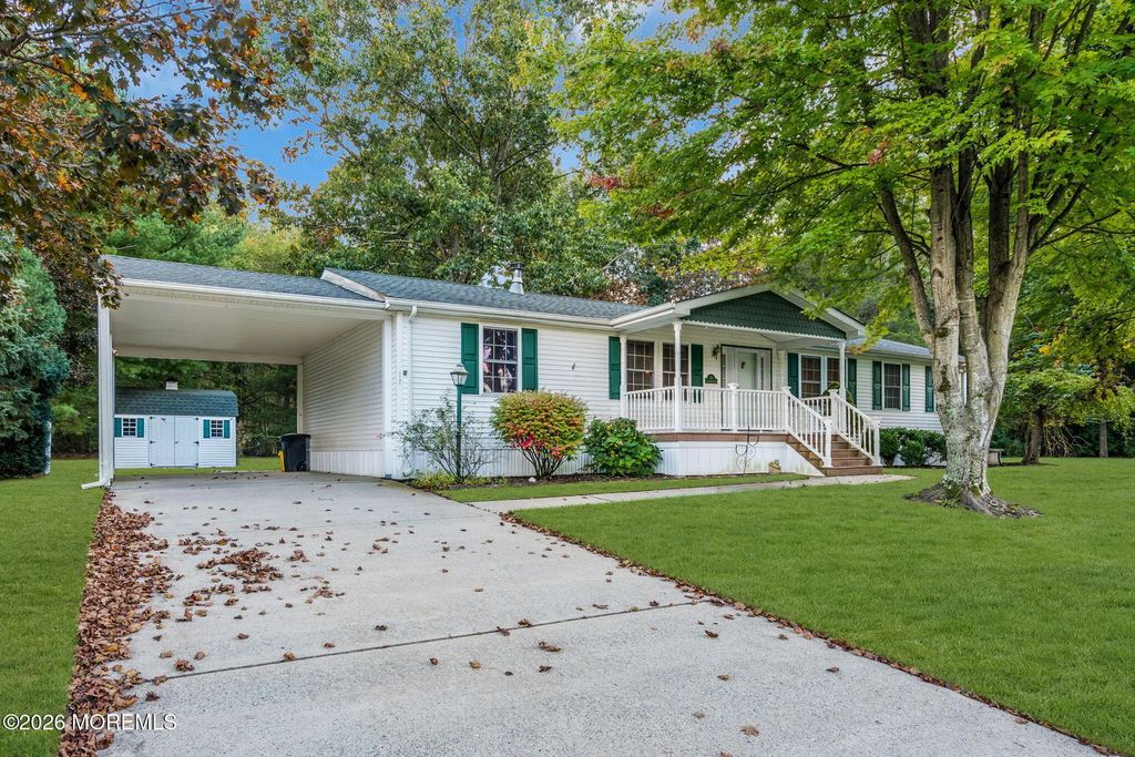 17 Tanglewood Drive, Cream Ridge