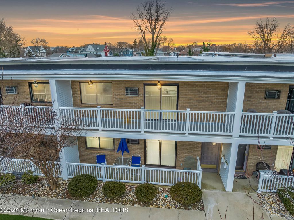 119 Avery Avenue D11, Long Branch