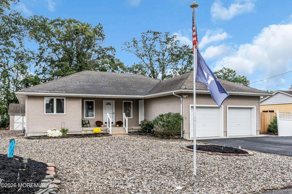 526 Huntington Avenue, Pine Beach