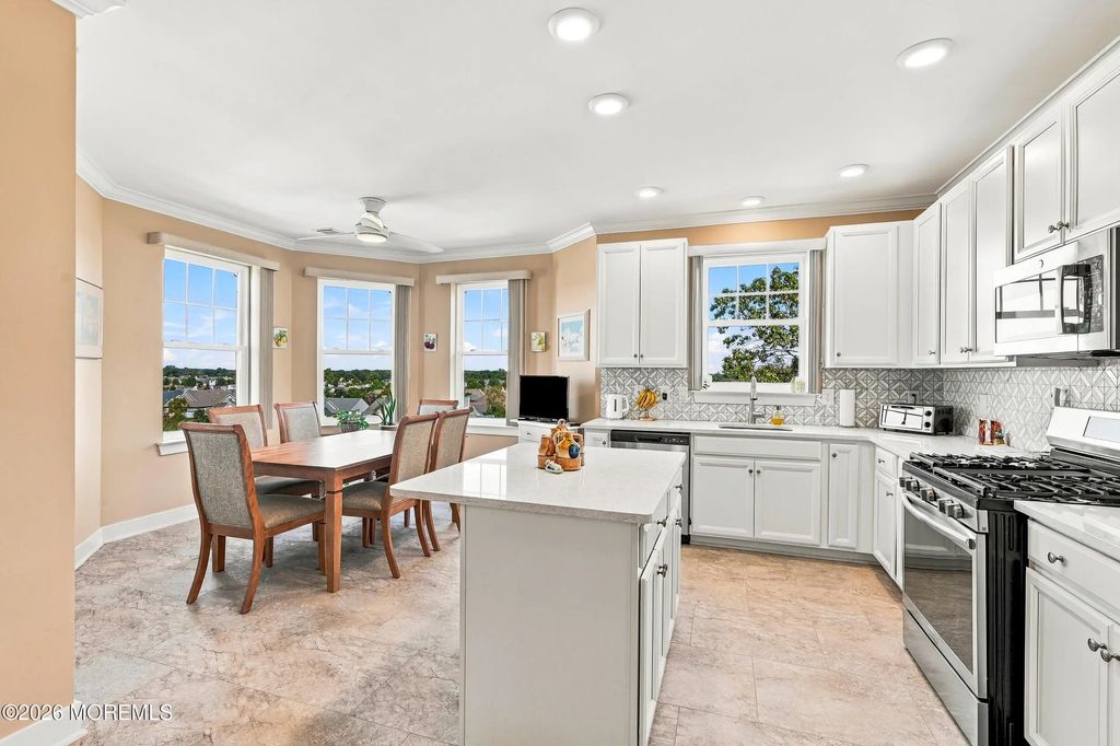 7 Centre Street 5302, Ocean Twp